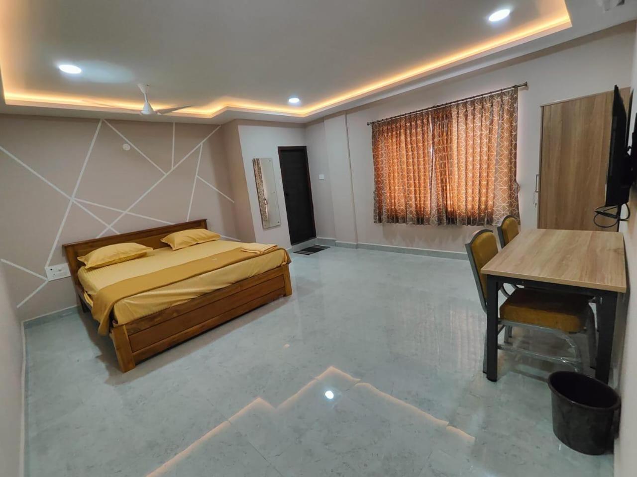 Sri Abirami Mahal Hotel Tiruvannamalai Ngoại thất bức ảnh