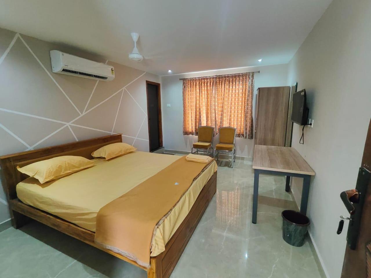 Sri Abirami Mahal Hotel Tiruvannamalai Ngoại thất bức ảnh